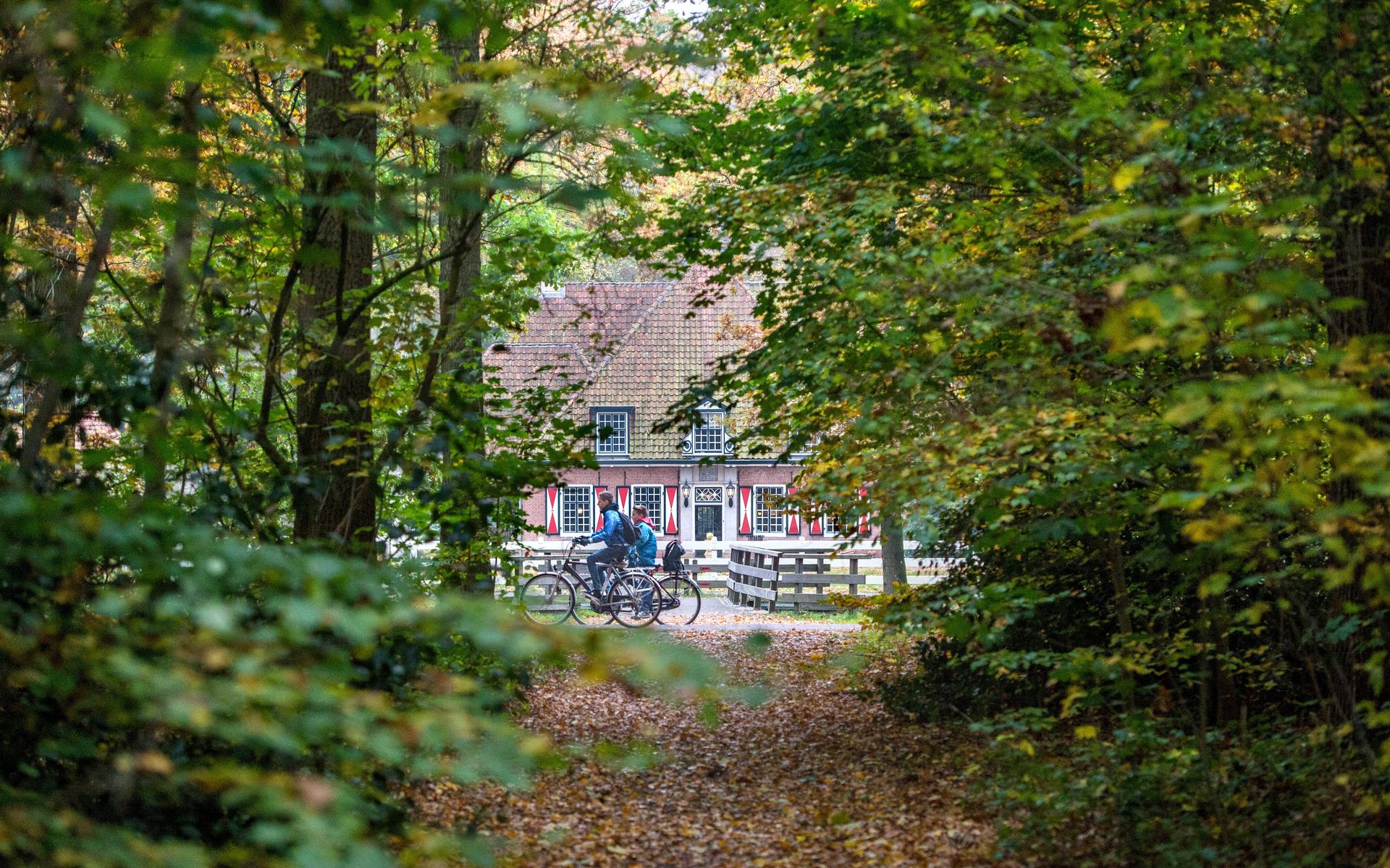 Betalen voor foto of cursus in de natuur: hoe is Natuurmonumenten